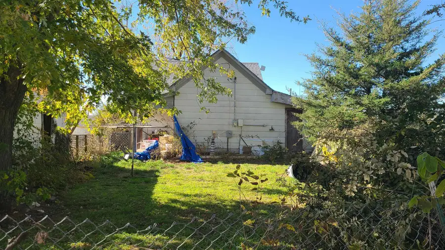 628 N Osage St, Caldwell, KS 67022 - Image #3