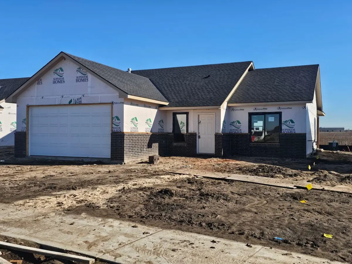 5180 N Toben Dr, Bel Aire, KS 67226 - Image #1