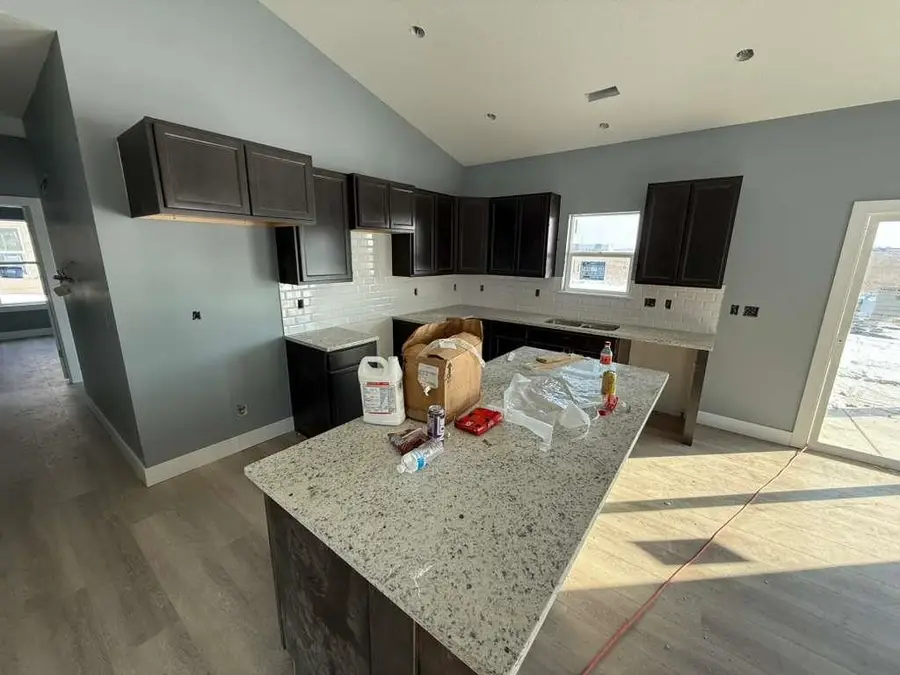 5180 N Toben Dr, Bel Aire, KS 67226 - #3