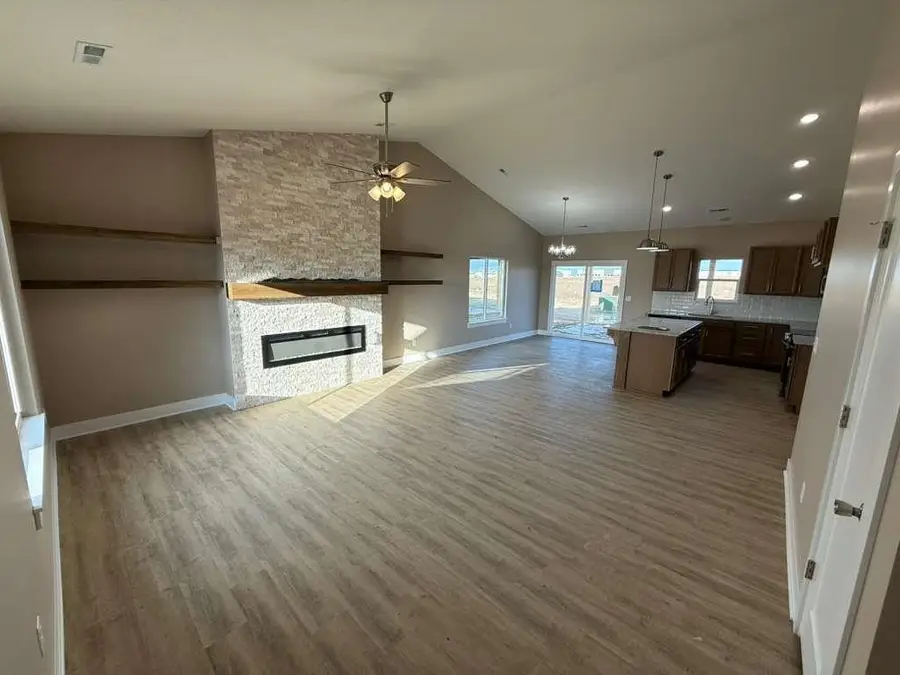 5174 N Toben Dr, Bel Aire, KS 67226 - #2