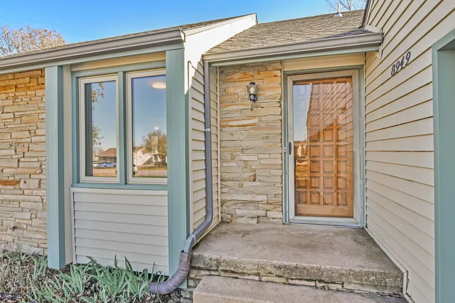 8949 E Blake Ct, Wichita, KS 67207 - Image #3