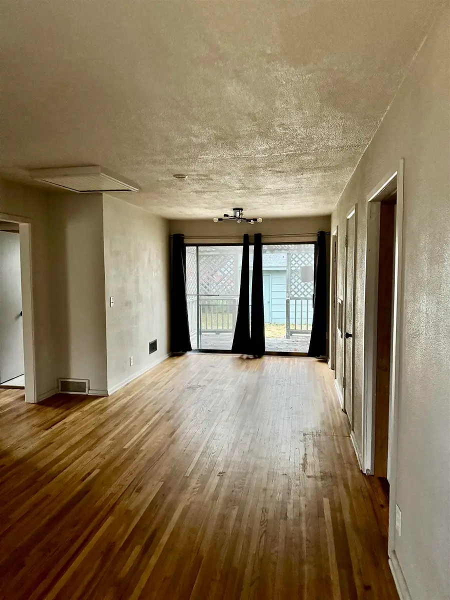 1801 S Woodlawn Blvd, Wichita, KS 67218 - Image #3