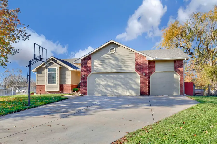 810 Park Glen Ct, Clearwater, KS 67026 - Image #3