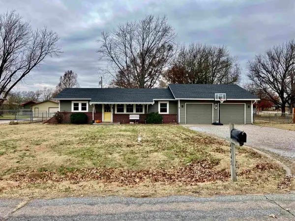 4745 N Sullivan, Wichita, KS 67204