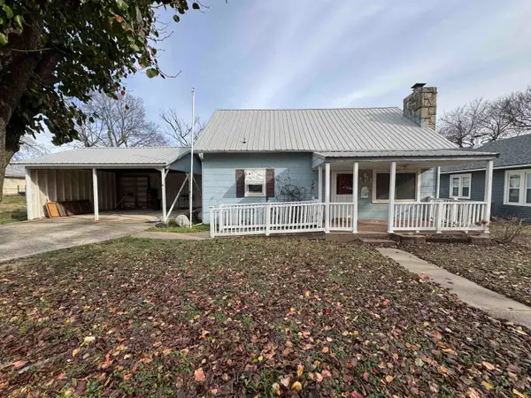 1326 N 9th, Arkansas City, KS 67005