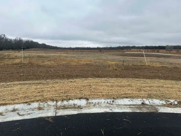 724 W Nighthawk Ct, Andover, KS 67002