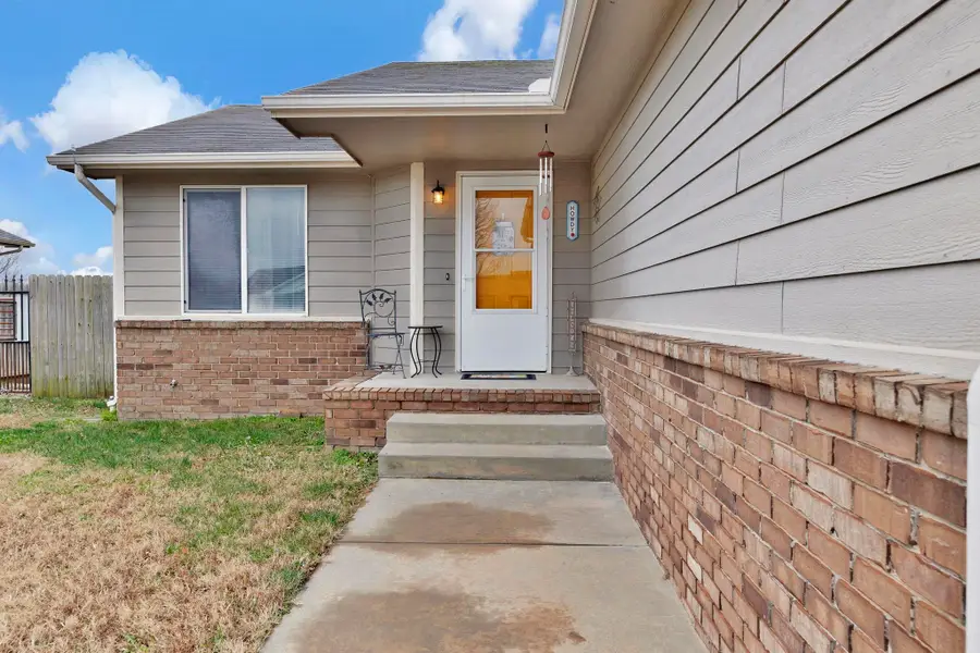 1327 E Berlin, Haysville, KS 67060 - Image #2
