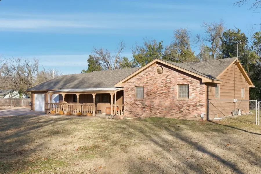 5348 N Athenian Ave, Wichita, KS 67204 - Image #2