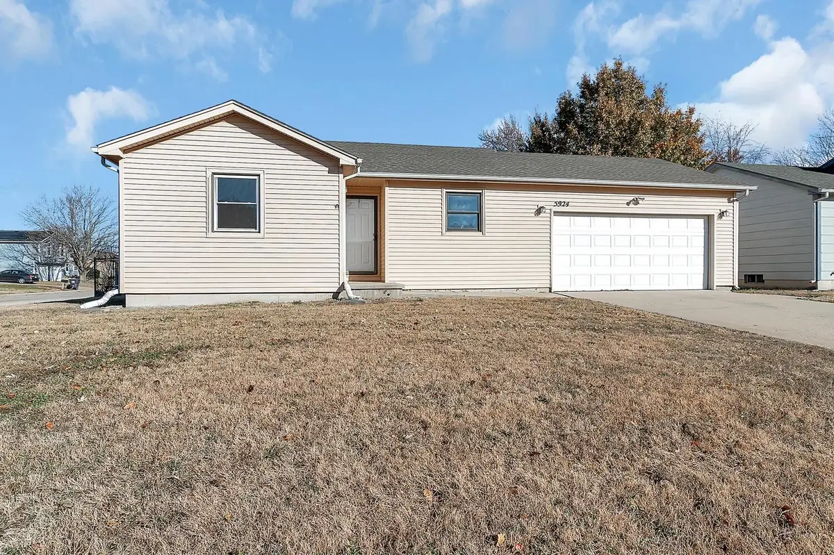 5924 W 40th St. S, Wichita, KS 67215 - Image #1