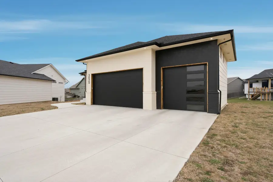 3020 E Burlington Circle, Park City, KS 67219 - Image #3