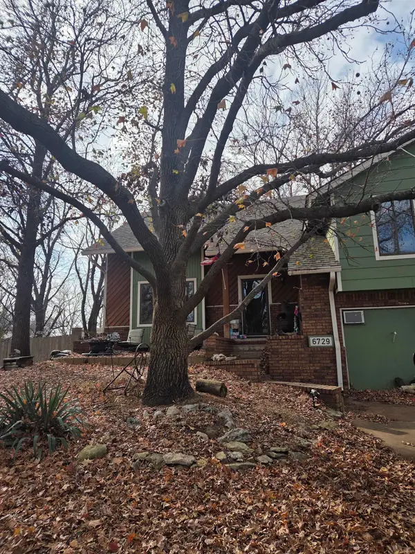 6729 W Loconia Cir, Wichita, KS 67209