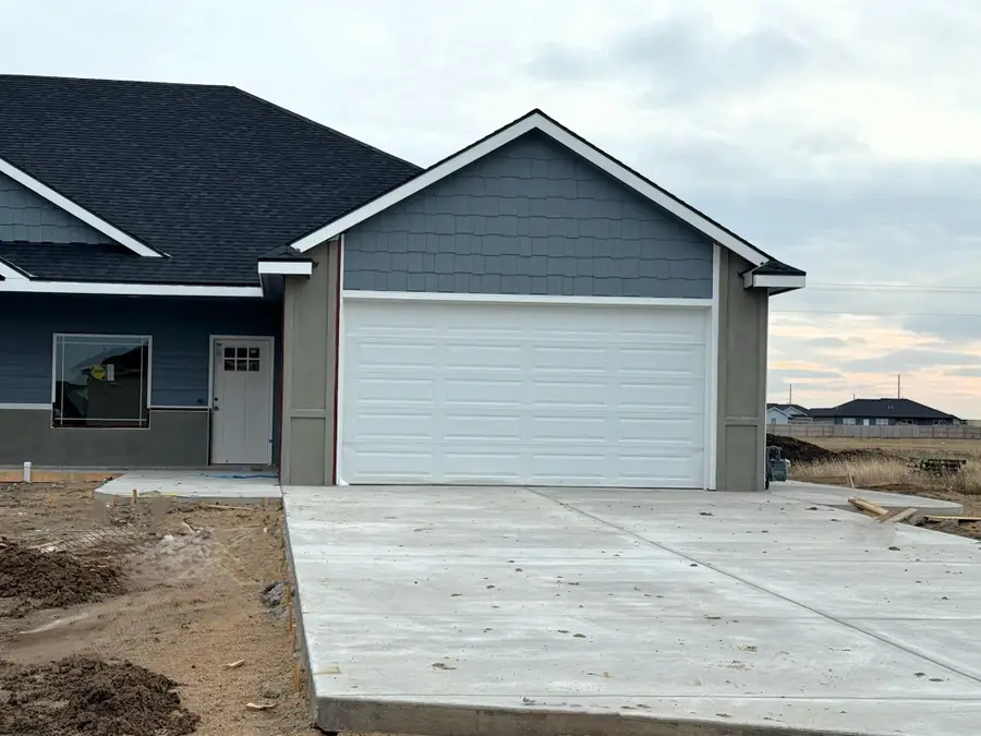 1150 Vista Sur Dr, Salina, KS 67401 - Image #2