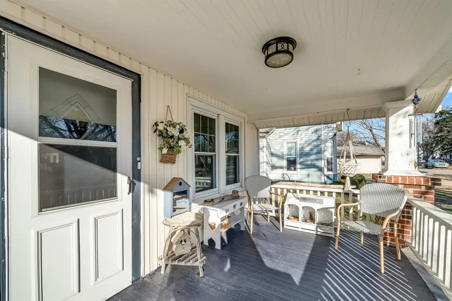 1319 John St, Winfield, KS 67156 - Image #3