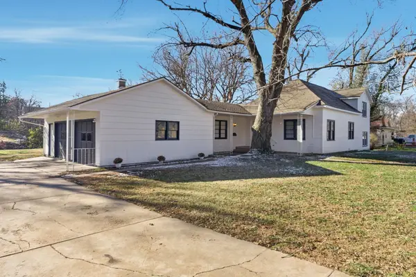 111 SE 7th, Newton, KS 67114