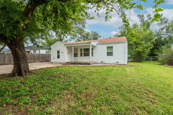 2014 S Saint Clair Ave, Wichita, KS 67213