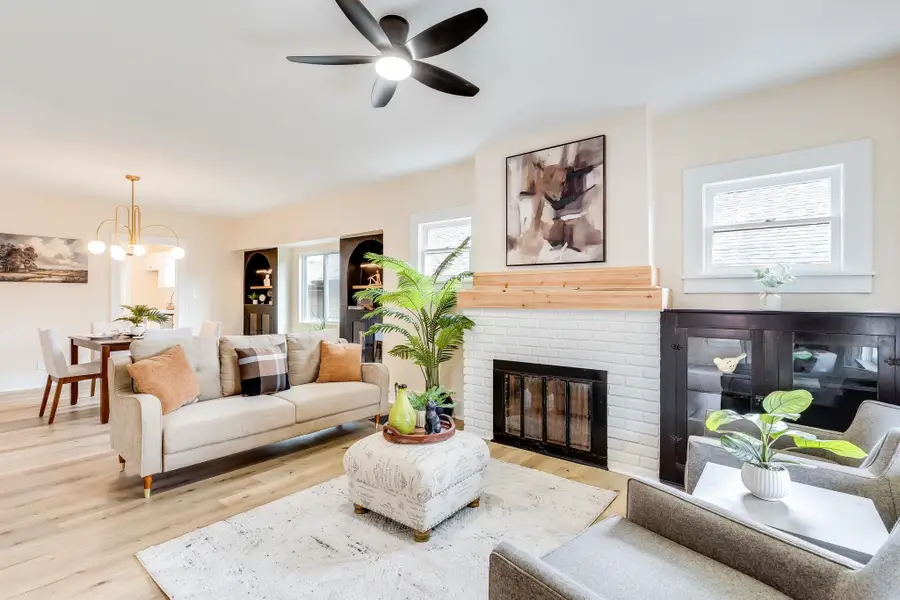 240 S Holyoke Ave, Wichita, KS 67218 - Image #2