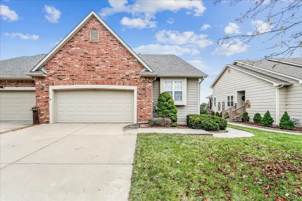 2373 N Lighthouse Cove St, Wichita, KS 67205