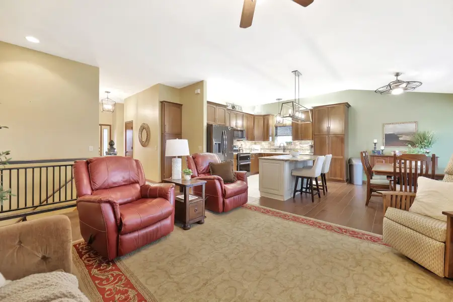 1429 Chestnut Ct, Halstead, KS 67056 - Image #3