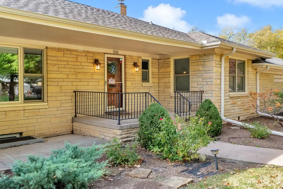 233 Courtleigh St, Wichita, KS 67218 - Image #2