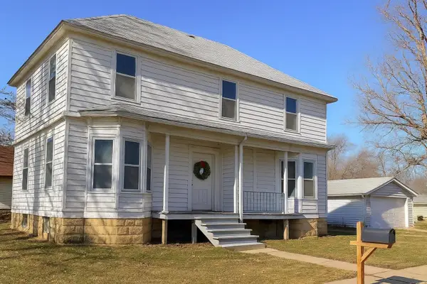 203 N 2nd St, Marion, KS 66861