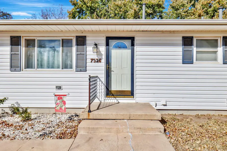 7326 W Frazier Ln, Wichita, KS 67212 - Image #3