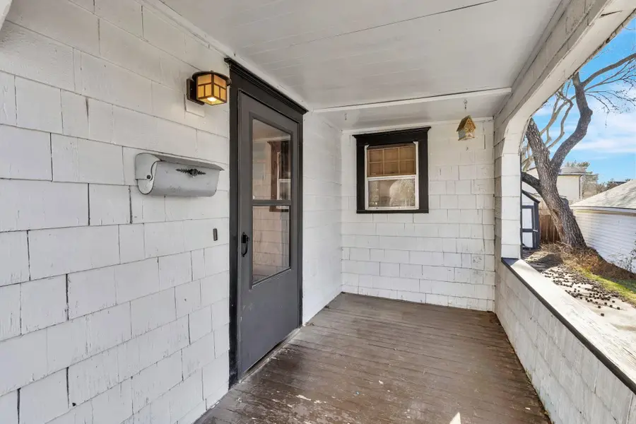 3719 Edgemont Pl, Wichita, KS 67208 - Image #2