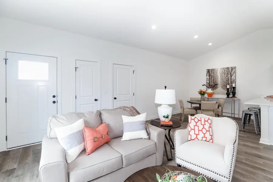 5338 N Pinecrest St, Bel Aire, KS 67220 - Image #3