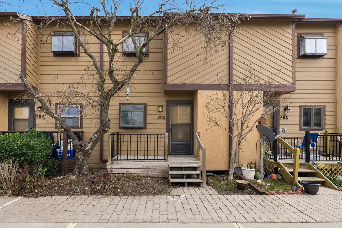 2405 S Capri Ln, Wichita, KS 67210 - Image #1