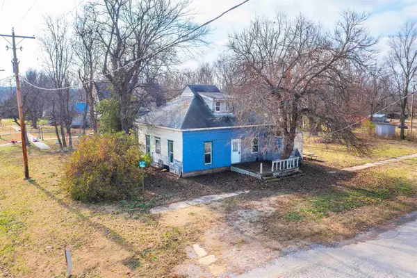 701 Kansas, Longton, KS 67352