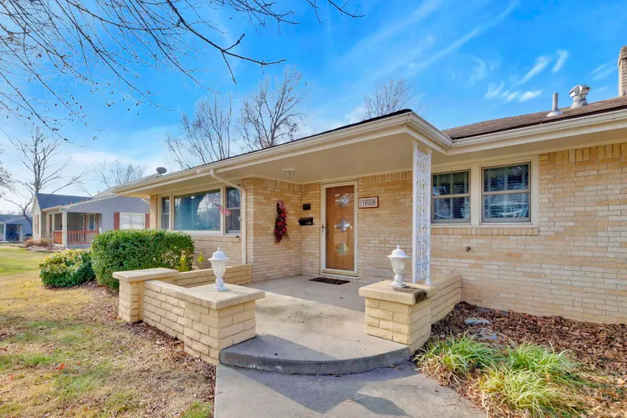 1609 Highland Dr, Augusta, KS 67010 - Image #2