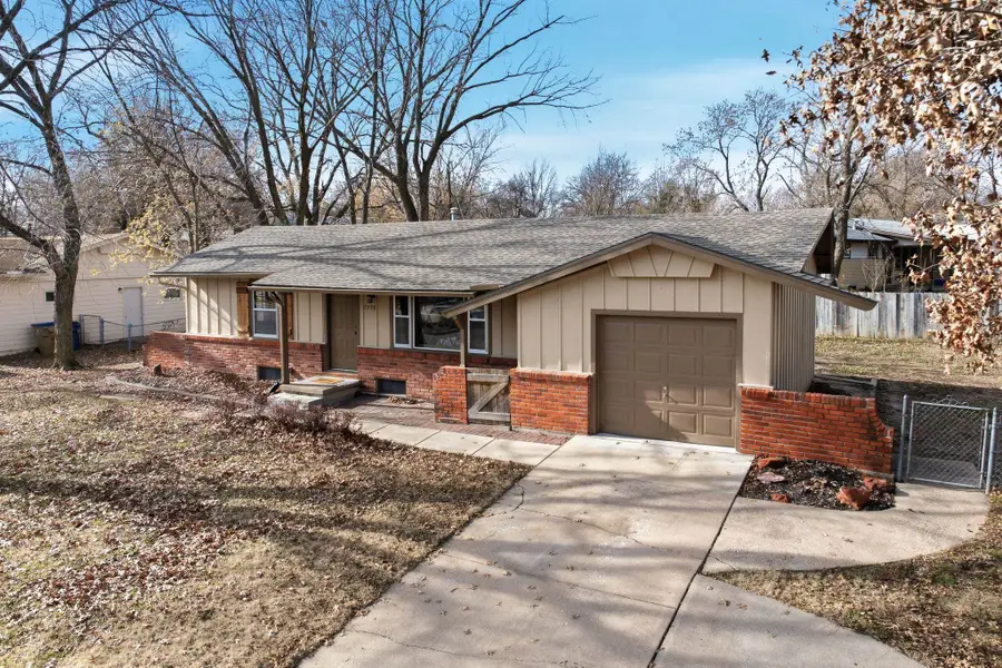 1359 N Woodlawn Blvd, Derby, KS 67037 - Image #2