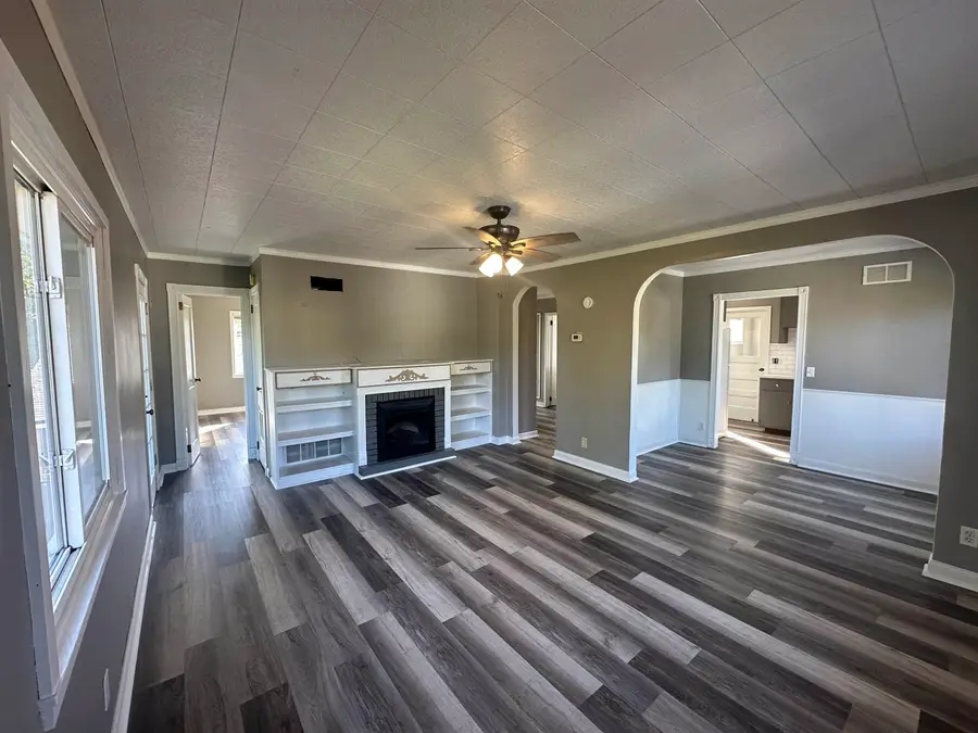 110-112 E Beloit Ave, Salina, KS 67401 - Image #3