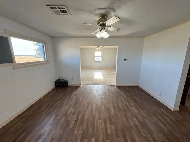 456 S Rothsay Ave, Minneapolis, KS 67467 - Image #3