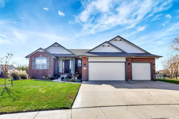 2423 N Spring Hollow, Wichita, KS 67228