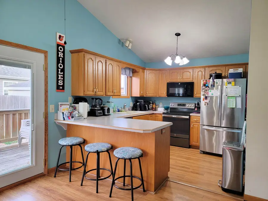 2407 Ambassador Dr, Salina, KS 67401 - Image #3