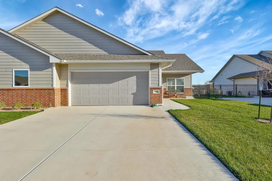 932 N Cloverleaf St, Goddard, KS 67052 - Image #3