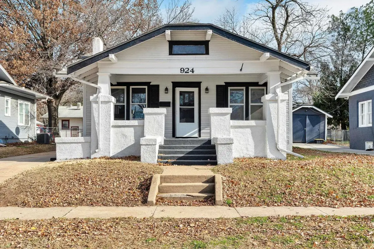 924 N Rutan St, Wichita, KS 67208-3043 - Image #1