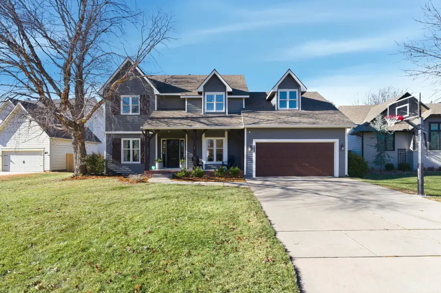 2455 N Vinegate Cir, Wichita, KS 67226 - Image #2