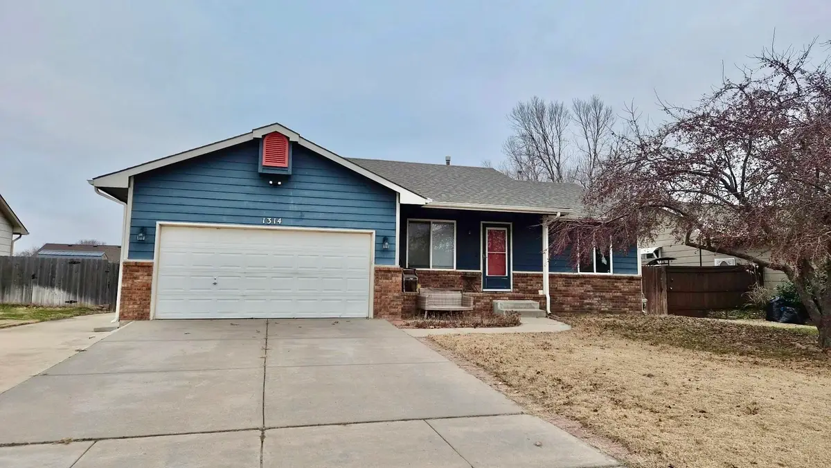 1314 E Hurley St, Haysville, KS 67060 - Image #1