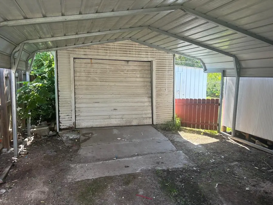 410 S Gordon St, Wichita, KS 67213 - Image #3