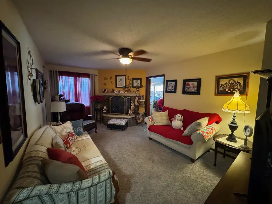 946 S Longfellow, Wichita, KS 67207 - Image #2