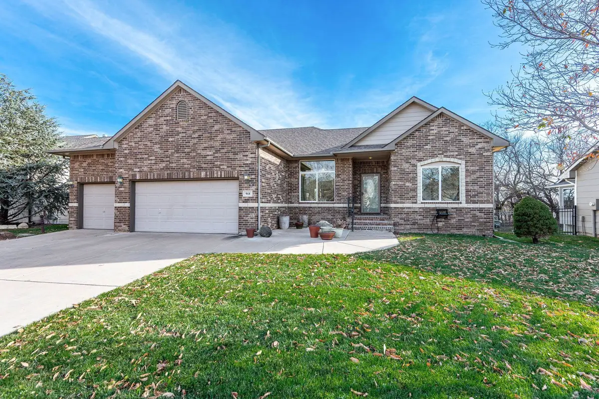 918 N Beau Jardin St, Derby, KS 67037 - Image #1