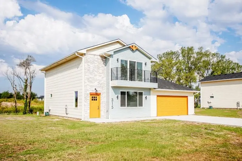 315 S Arbor Valley Way, Valley Center, KS 67147-1101 - Image #2