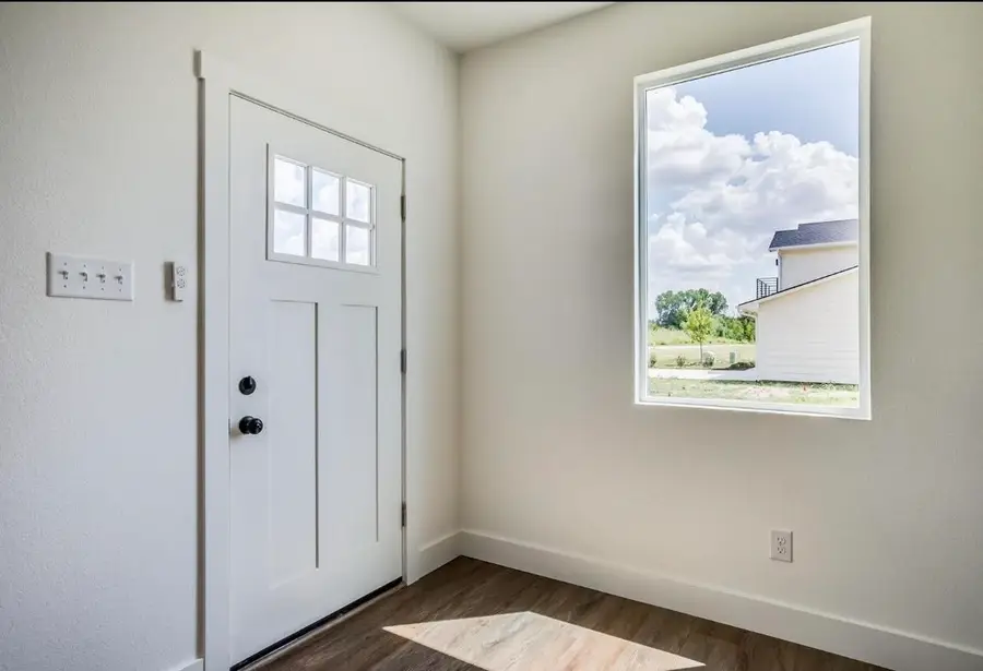 315 S Arbor Valley Way, Valley Center, KS 67147-1101 - Image #3