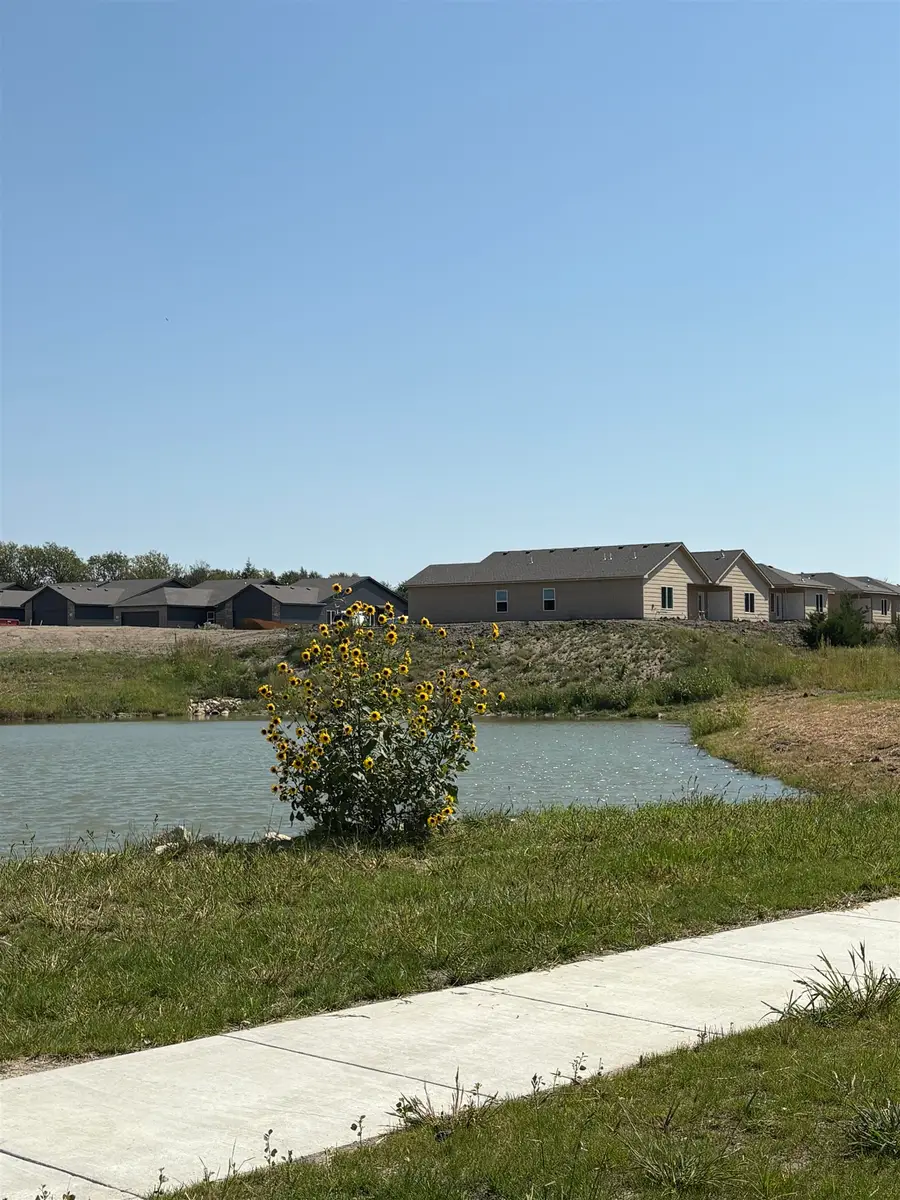 5027 N Fairmount Ave, Wichita, KS 67220 - Image #2