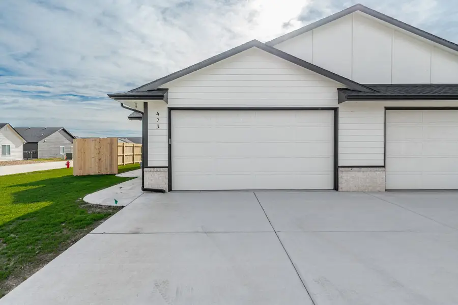 473 E Harper St, Valley Center, KS 67147-8948 - Image #2