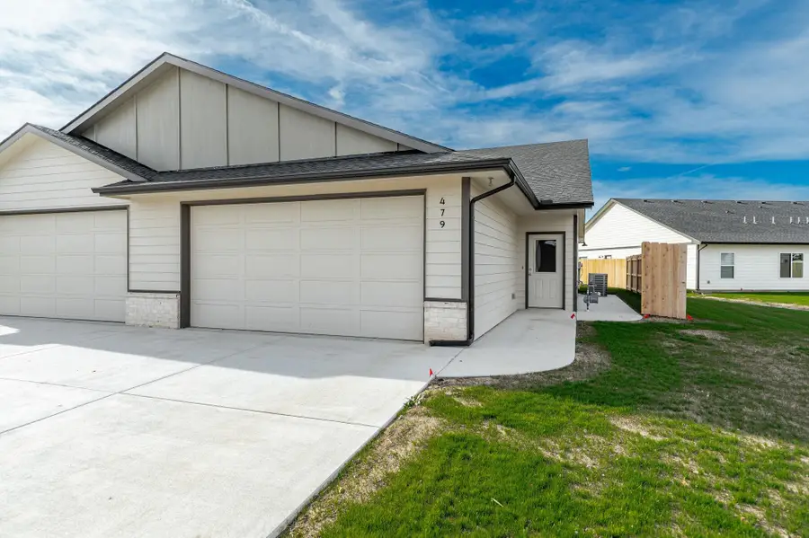 479 E Harper St, Valley Center, KS 67147-8948 - Image #3