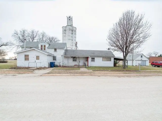 111 S Prospect Ave, Lehigh, KS 67073 - Image #1