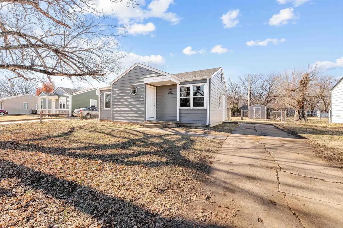 866 Seneca Ave, Salina, KS 67401 - Image #1