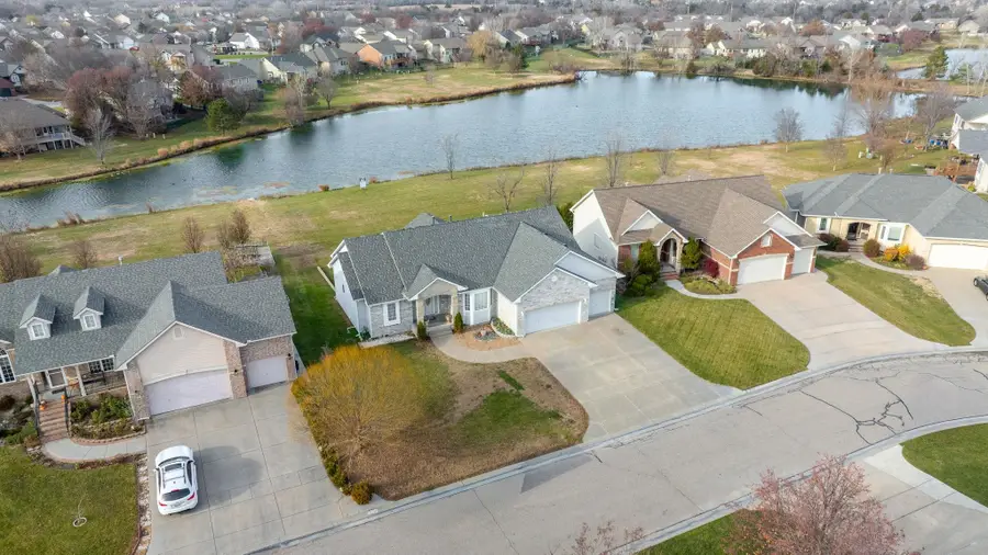 12218 E Andrea St, Wichita, KS 67207 - Image #2